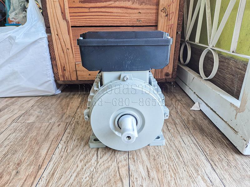 มอเตอร์ไฟฟ้า 0.75Kw 1HP 220V แบบขาตั้ง ยี่ห้อ HASCON 2