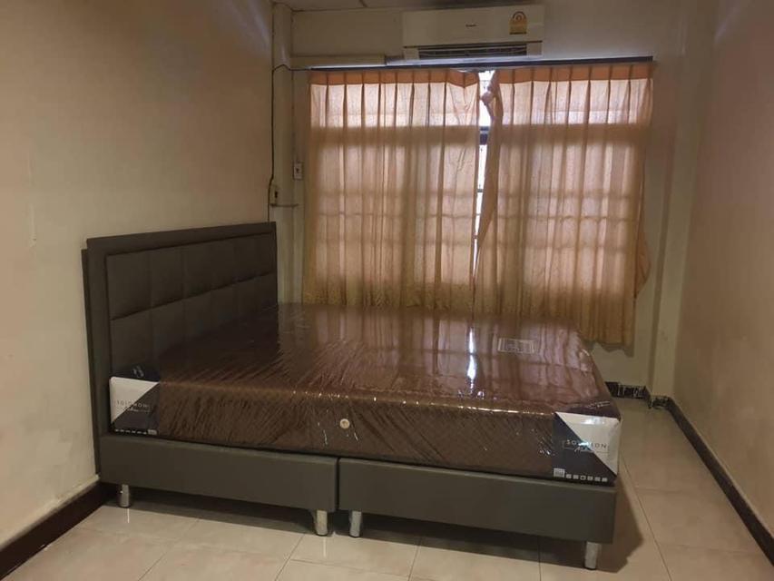 ทาวน์เอ้าส์ 3 ชั้น 4 ห้องนอน 2 ห้องน้ำ ขนาด 60 ตร.ว. เข้า-ออก จรัญฯ65 หรือ สิรินธร ซ.5 3