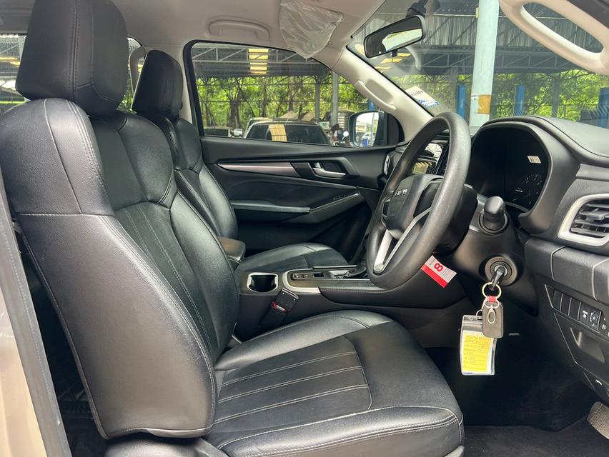 ขายisuzu MU-X 1.9 ปี21 5