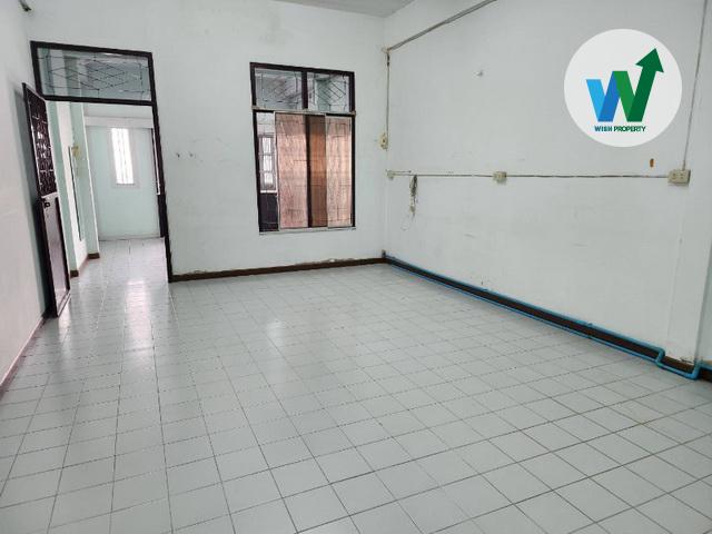 ขายบ้าน และ ให้เช่าบ้านลาดพร้าว 101  วัดบึงทองหลาง พร้อมอยู่ 2 นอน 2 น้ำ 3