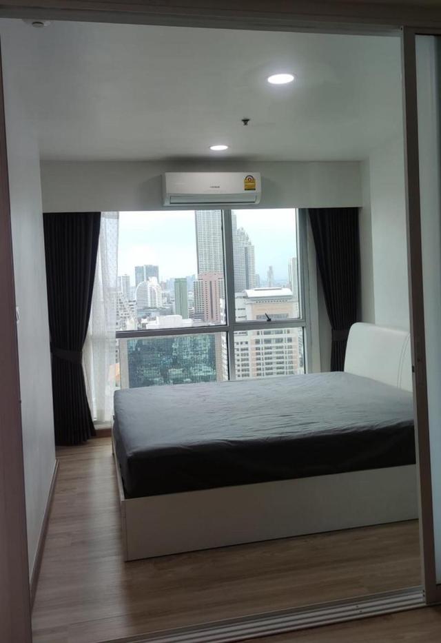 ขายด่วน Silom Suite ห้องสวยโทนสว่าง 5