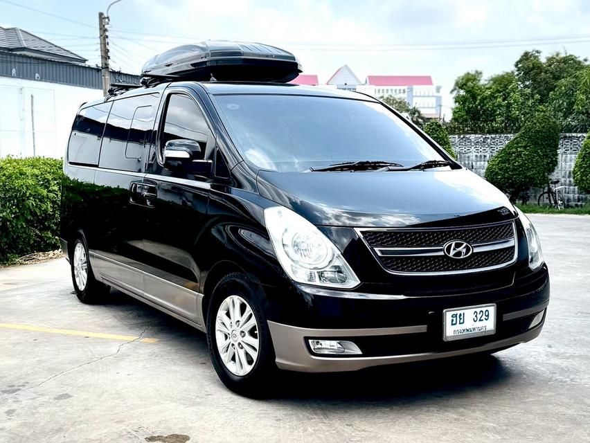 Hyundai  H1 2.5 DELUXE ปี 2013