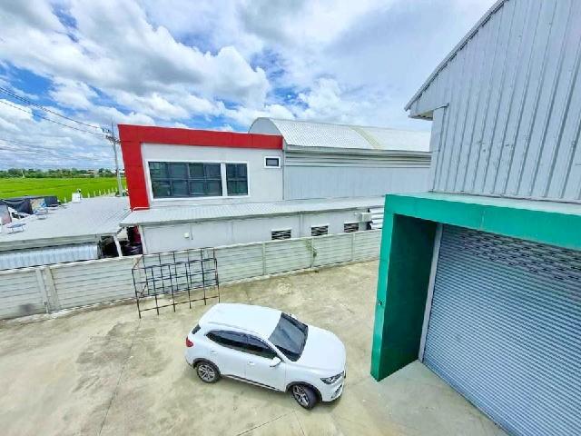 โรงงาน โกดังพร้อมใช้งาน ศาลายา-บางเลน 490ตร.ม.125ตร.วา. ม.มหิดล ศาลายา 4.5 กม. 2 นอน 3 น้ำ สวยสะอาด กว้างใหญ่ จอดรถสะดวก