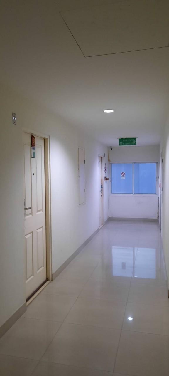 เมโทรพาร์คสาทร เฟส 3 อาคาร B ชั้น 8 ห้อง Studio กั้นห้องนอน ขนาด 32 ตร.วา วิวโล่ง ไม่มีตึกบัง ริมคลอง ระเบียงใหญ่ บิ้วอินครบ แถมเฟอร์ฟรีหิ้วกระเป๋าเขเ 4