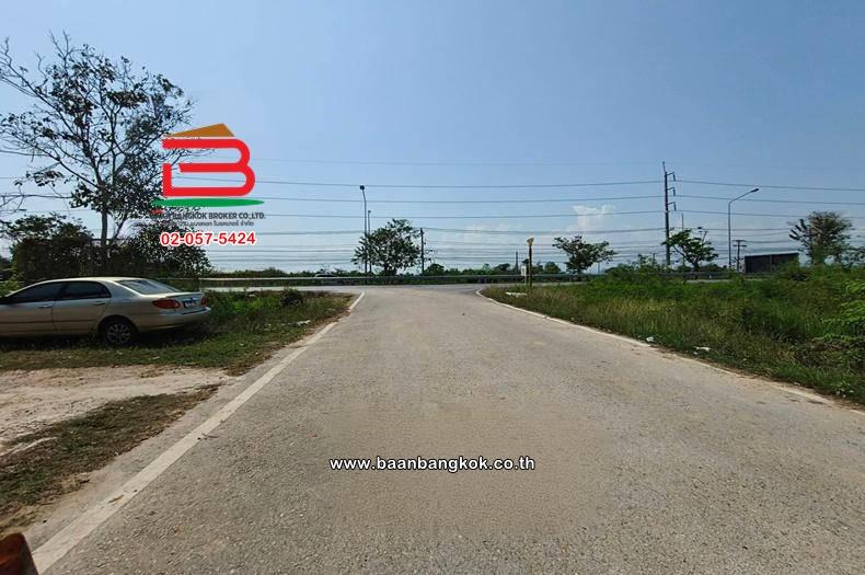 ที่ดินเปล่า เนื้อที่ 33-0-38 ไร่ ซอยสันตินคร ใกล้หมู่บ้านศิริวรรณ ถนนเพชรเกษม ตำบลอ่าวน้อย อำเภอเมืองประจวบคีรีขันธ์ ประจวบคีรีขันธ์ 8