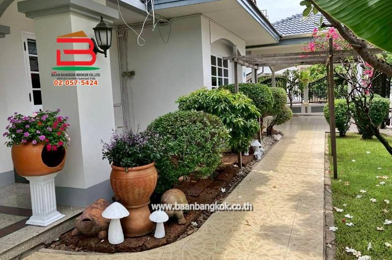 บ้านเดี่ยว หมู่บ้านชลลดา (ซ.สายไหม34) เนื้อที่ 186.1 ตรว. ใกล้ตลาดเอซีสายไหม ถนนพหลโยธิน แขวงสายไหม เขตสายไหม 3