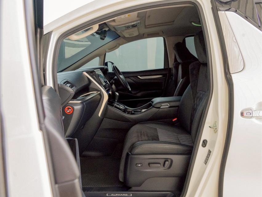 Toyota Alphard 2.5 SC Package ปี 2015 เลขไมล์ 314,xxx km. 11