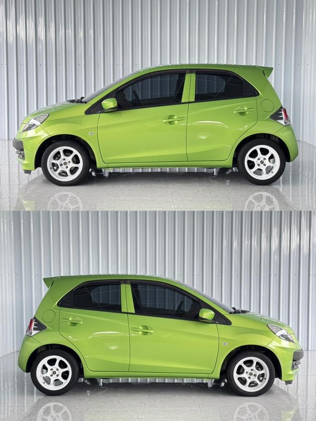 สีเขียวเหนี่ยวทรัพย์ Brio 1.2Vเกียร์ออโต้ 7