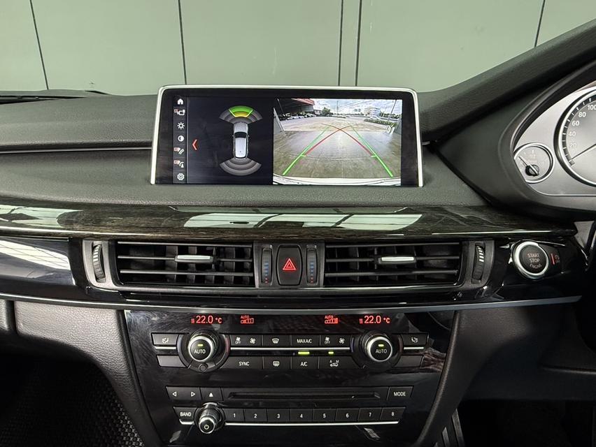 2018 BMW X5, sDrive25d โฉม F15 ปี13-19สีขาว เครื่องดีเซล รถบ้านแท้ ประวัติดี รูปที่ 14