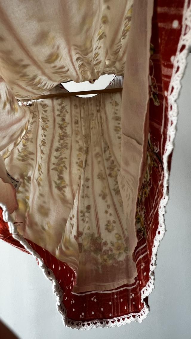 ส่งต่อเสื้อมือสองชิ้นโปรด สไตล์คุณหนู ผ้าฝ้าย100% ซื้อในห้างที่ไต้หวันเมื่อหลายปีก่อน คุณภาพส่งออกญี่ปุ่น ตอนนี้เลยวัยและตัวเล็กเกินไปใส่ไม่ได้แล้ว รูปที่ 12