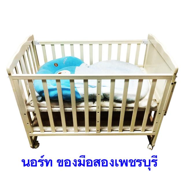 เตียงไม้ใหญ่สองชั้น สำหรับเด็กแรกเกิด มือสอง