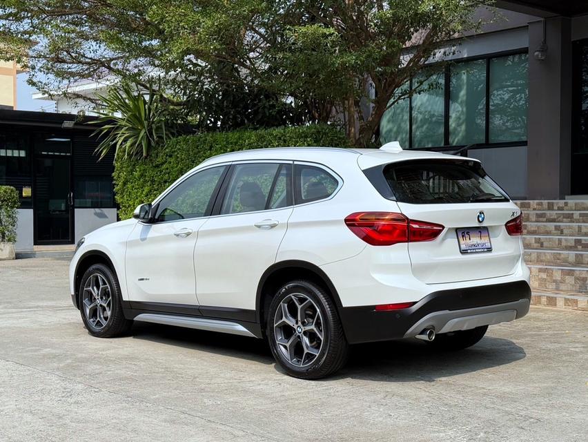 2017 BMW X1 18d ( ดีเซล ) F48 รถออกศูนย์ BMW THAILAND รถวิ่งน้อย เข้าศูนย์ทุกระยะ ไม่เคยมีอุบัติเหตุครับ 6