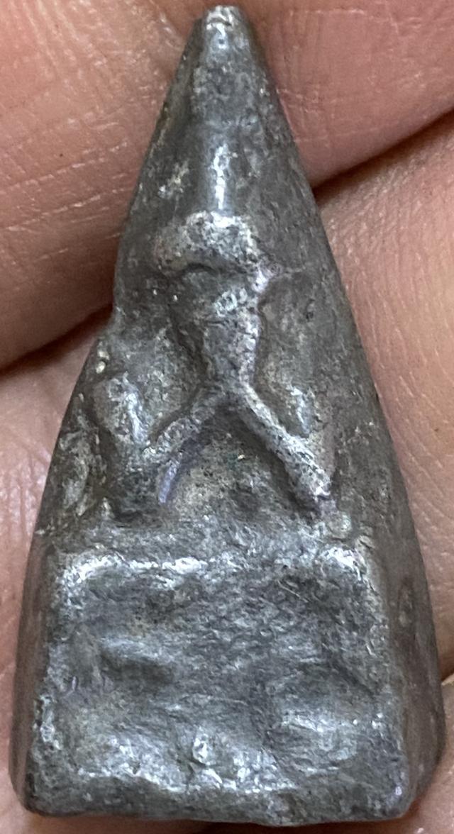 พระปิดตาหลวงพ่อสุ่น พิมพ์ฐานสูง