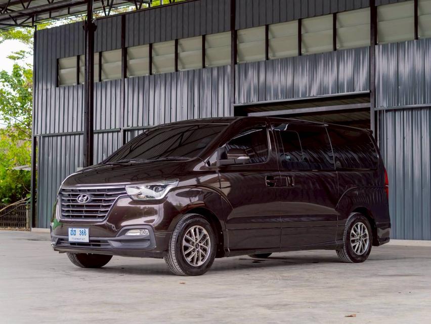 Hyundai H1 2.5Deluxe ปี19