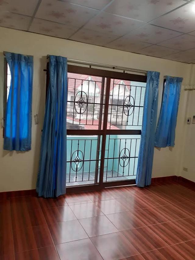 ให้เช่าทาวเฮ้าส์ ม.โชคชัยปัญจทรัพย์ ซ.รามคำแหง 184 ใกล้โรงเรียนร่วมฤดีวิเทศศึกษา 9