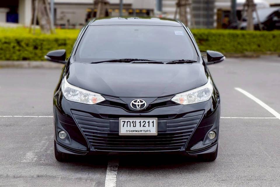 Toyota Yaris ativ 1.2 G สีดำ ปี 2018