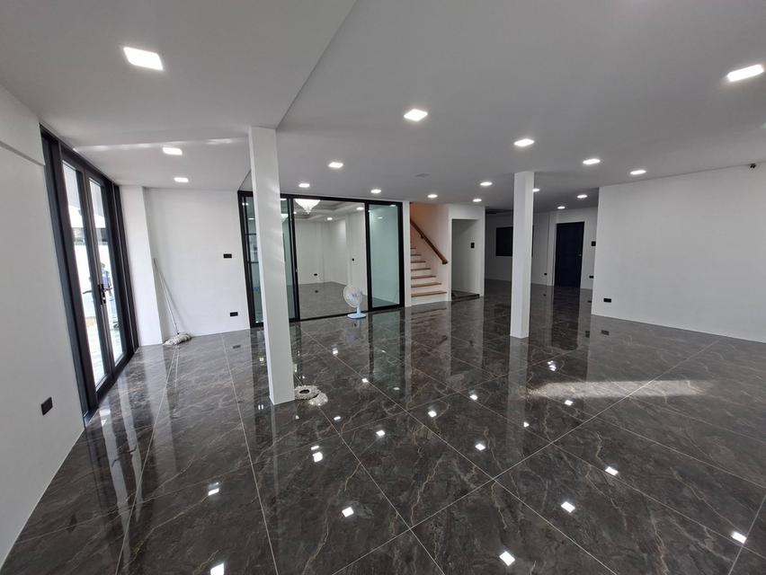 บ้านให้เช่า ซอย วชิรธรรมสาธิต 55 สุขุมวิท 101/1 Renovate ใหม่ พื้นที่เยอะมากๆ 4