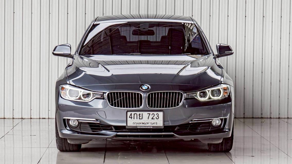 BMW 320i Luxury ปี15 รูปย่อยที่ 2