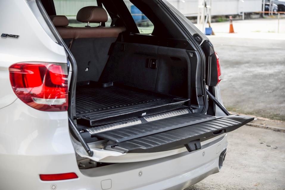 BMW X5 2.0 xDrive40e M Sport AWD F15 AT 2019ไมล์ 122,xxx km. !!! รูปที่ 17