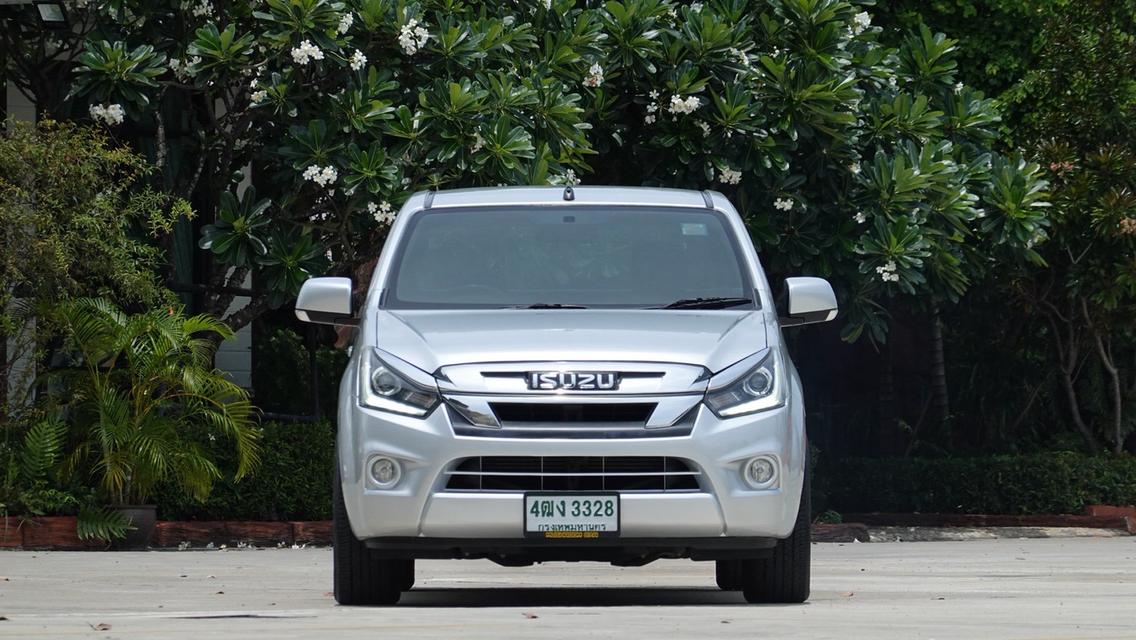 ISUZU DMAX Space Cab MT ปี 2018 สีเงิน 19