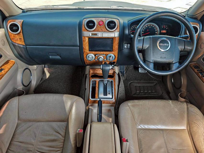 2010 ISUZU MU-7 3.0 Primo 6