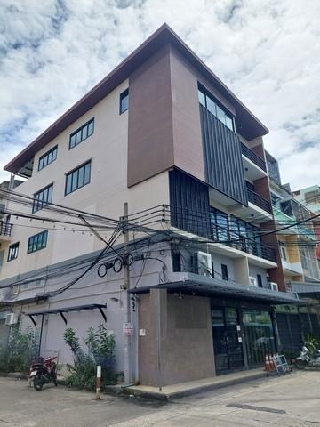 ขายอาคารสำนักงาน ใกล้ BTS สุรศักดิ์ใกล้ เซ็นทรัลพระราม 3 ซอยเจริญราษฎร์7 750 ตารางเมตร 4ชั้น มีลิฟต์ขนส่ง 1