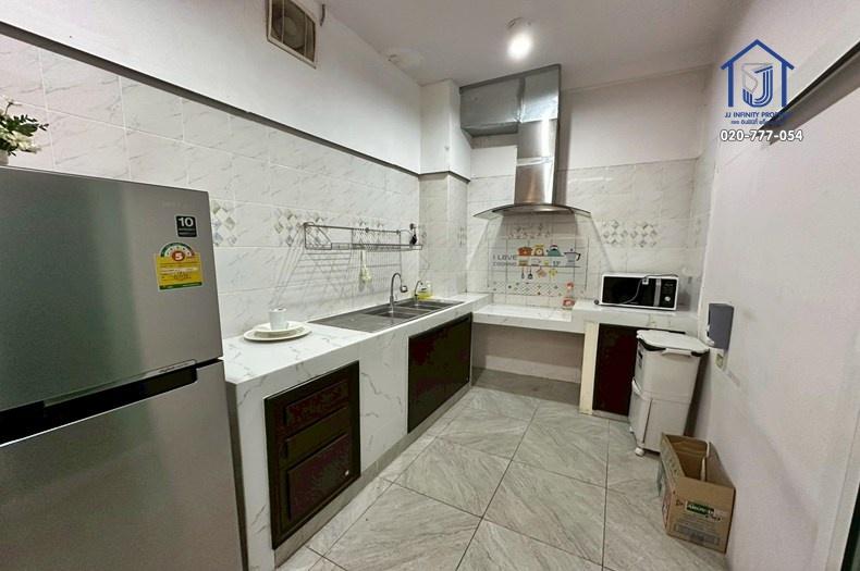 ขายและให้เช่า โฮมออฟฟิศ 4 ชั้น พรีเมี่ยมเพลส 5 หลังมุม ถนนรามอินทรา40 เลียบด่วนเอกมัย–รามอินทรา 7