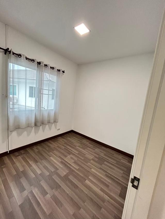 อาคารพาณิชย์ 2 ห้อง ติดถนนซุปเปอร์ไฮเวย์เชียงใหม่ ทำเลทองเหมาะทำธุรกิจ41.7 ตร.ว. 2