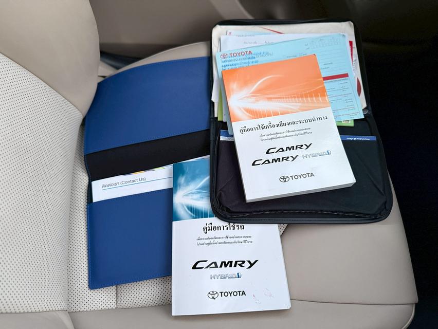 TOYOTA CAMRY 2.5 HV 2019   15