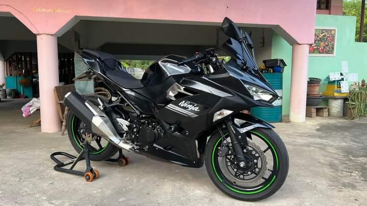 ขายรถมือ 2 Kawasaki ninja สีดำล้วน 3