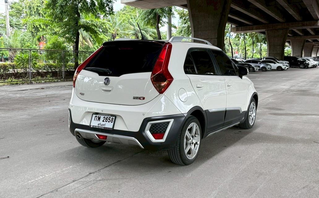 ขายรถ MG3 1.5 Xross ปี 2016 สีขาว เกียร์ออโต้ 4