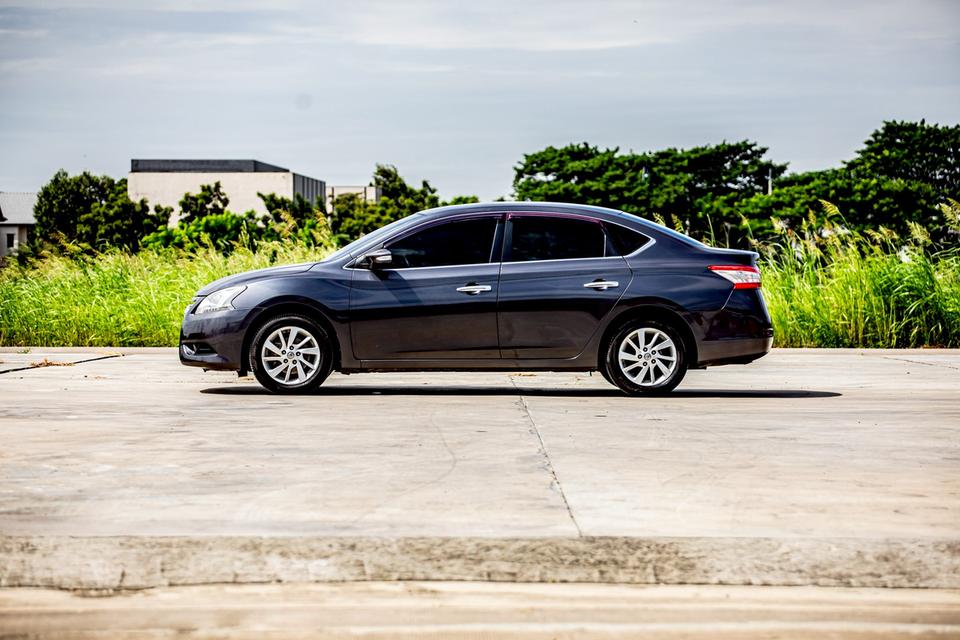Nissan Sylphy 1.6S ปี 2013 เกียร์ออโต้ สีเทา มือเดียวป้ายแดง 10