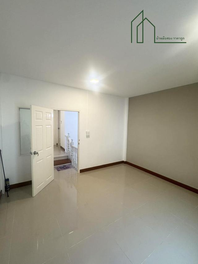 ทาวน์เฮาส์ 2 ชั้น หมู่บ้านบัวทองธานีพาร์ค ถนนกาญจนาภิเษก เกต ใกล้รถไฟฟ้าmrt คลองบางไผ่ 8