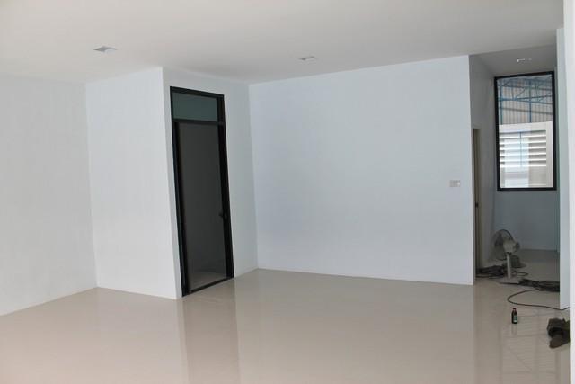 ขาย / ให้เช่าโรงงานพร้อมสำนักงาน 2 ชั้น (Mini Factory) พร้อมใช้งาน เริ่มธุรกิจได้ทันที  ทำเลเอกชัย–บางบอน 10