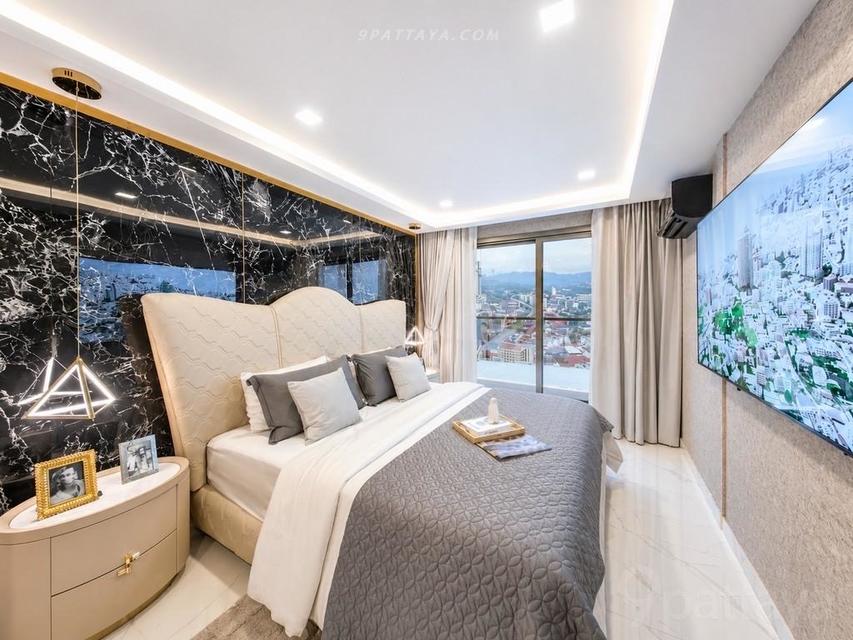 Grand Solaire Noble Pattaya for SaleSpacious 2-bedroom condo in Central Pattaya.2 bedrooms, 2 bathrooms94 sq.m.Foreign Quota availableFloors 5–42 5