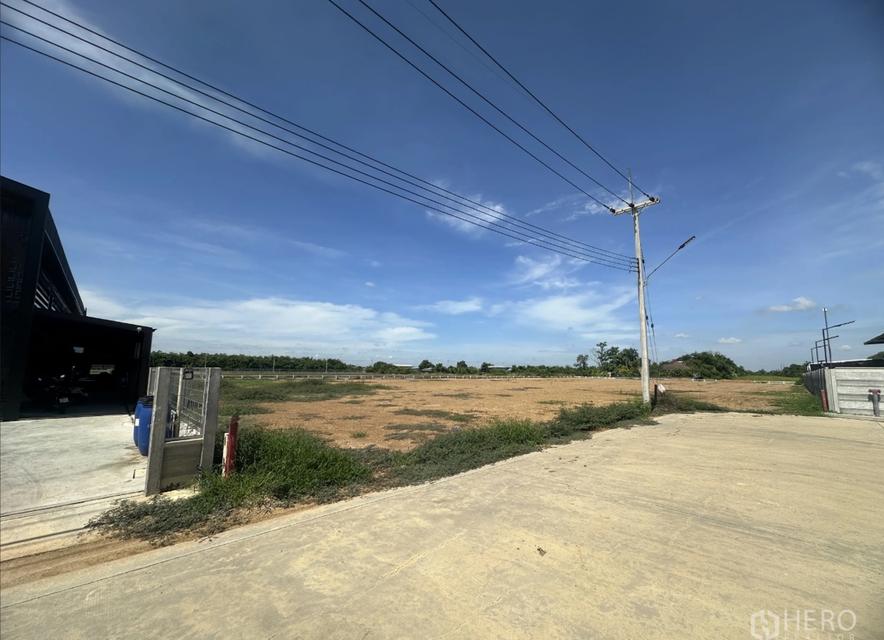 ขายที่ดินผืนใหญ่ 3 ไร่กว่า ลำลูกกา คลอง 9 ปทุมธานี ทำเลทองผังสีเขียว ขอใบอนุญาต รง.4 ได้ HRE00951 6