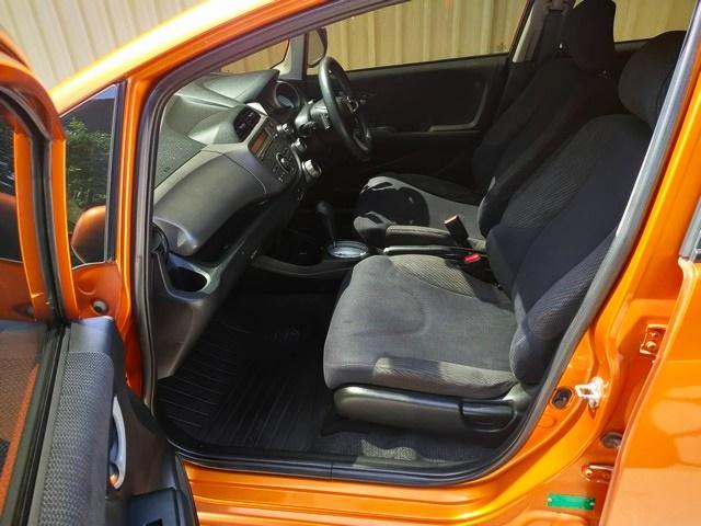 HONDA JAZZ GE 1.5 SV AUTO (Top)ปี 2011 รถสวย ไมล์ 124,xxx Km. ขายถูก T.086-527-9533 5