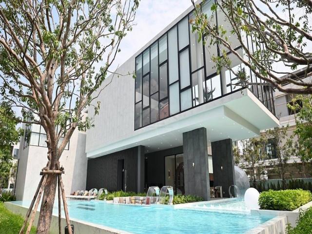 ให้เช่าบ้านสวย Pool villa 3 ชั้น 8 ห้องนอน The Honor โยธินพัฒนา เลียบด่วน พร้อมลิฟท์ หน้าสวน หน้าบ้านไม่ชนใคร ใกล้เซ็นทร 7