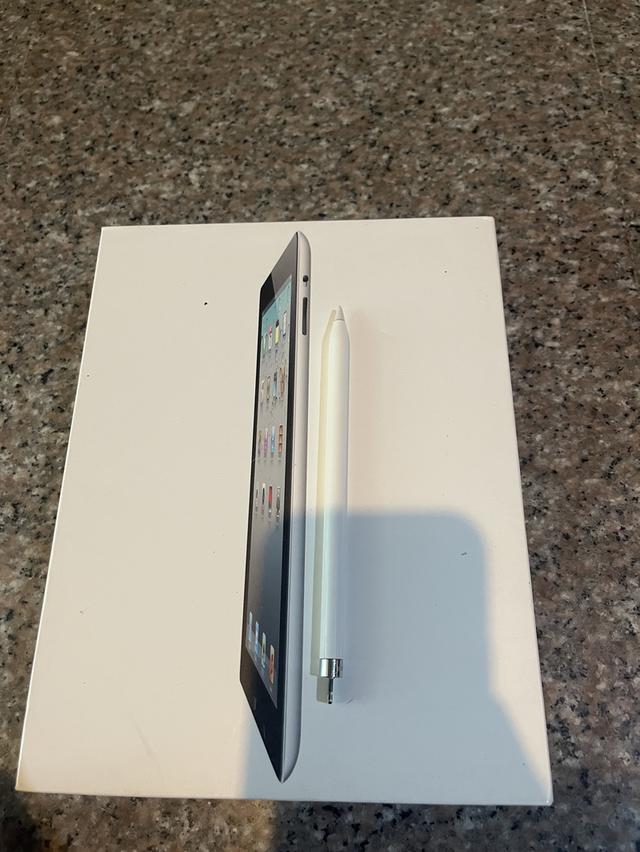 ขายApple Pencil ของแท้ใช้งานดีทุกๆฟังชั่นถูกมากกก