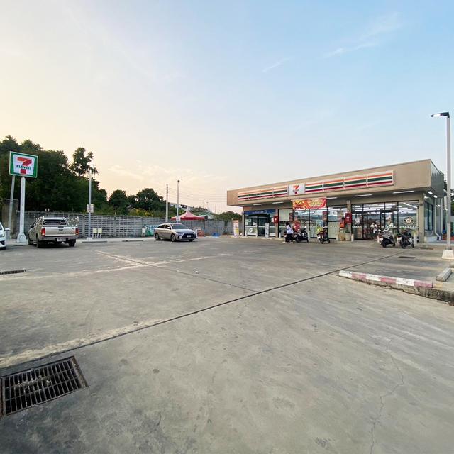 ขายพร้อมสัญญาเช่ากับเซเว่น ที่ดิน 298 ตรว. ติดถนนเรวดี เก็บค่าเช่าได้71,500บาท/เดือน 3