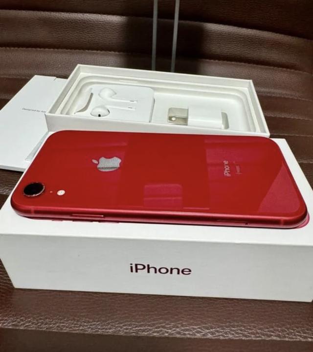 iPhone XR 64G สีแดง 2