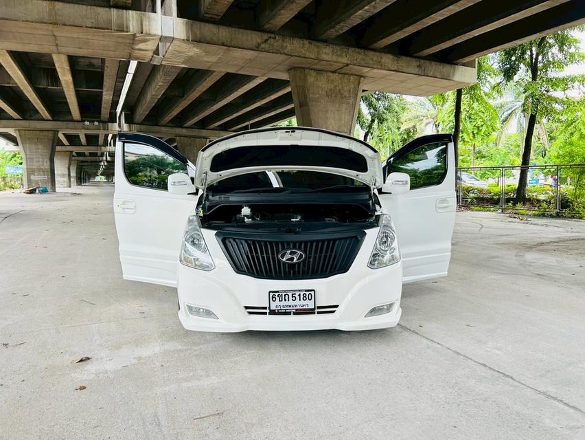 ขายรถ Hyundai Grand Starex 2.5 ปี 2013 สีขาว เกียร์ออโต้ 17