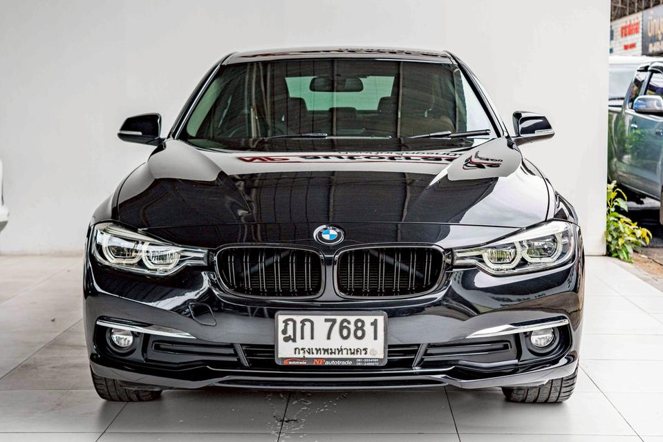รหัสรถ NP7681 BMW 320d ICONIC LCI 2017 6