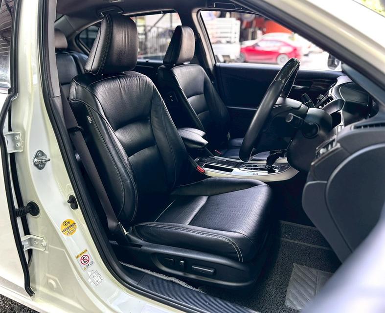 Honda Accord 2.0EL ปี13 15
