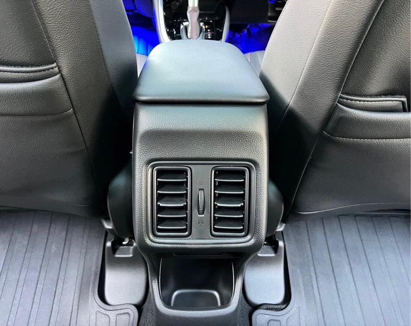 ขาย Honda HRV 1.8e:hev RS ปี22 19