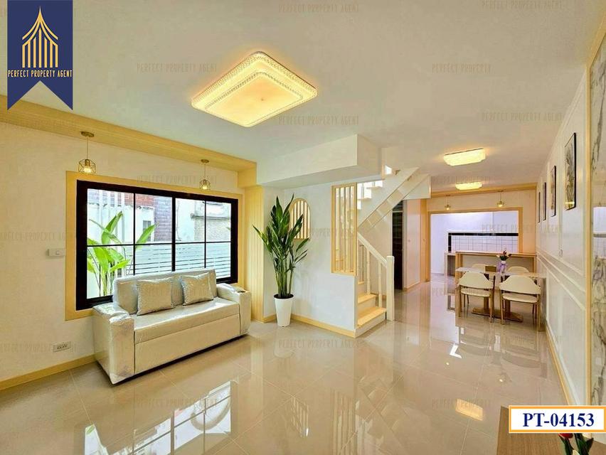 ทาวน์เฮาส์หมู่บ้านสิรารมย์บางบัวทอง 4