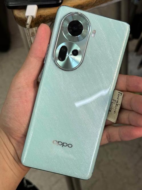 โทรศัพท์ OPPO Reno11 สวยมาก 3