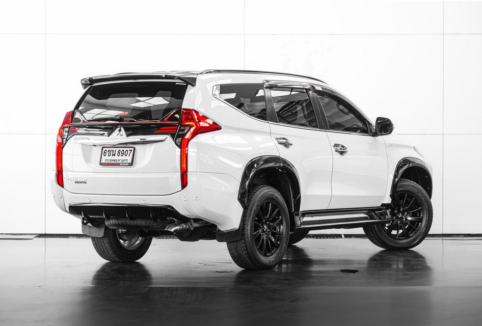2019 Mitsubishi Pajero Sport 2.4 GT Premium Elite Edition 2WD SUV สีขาว เลขไมล์ 41570 กม.
