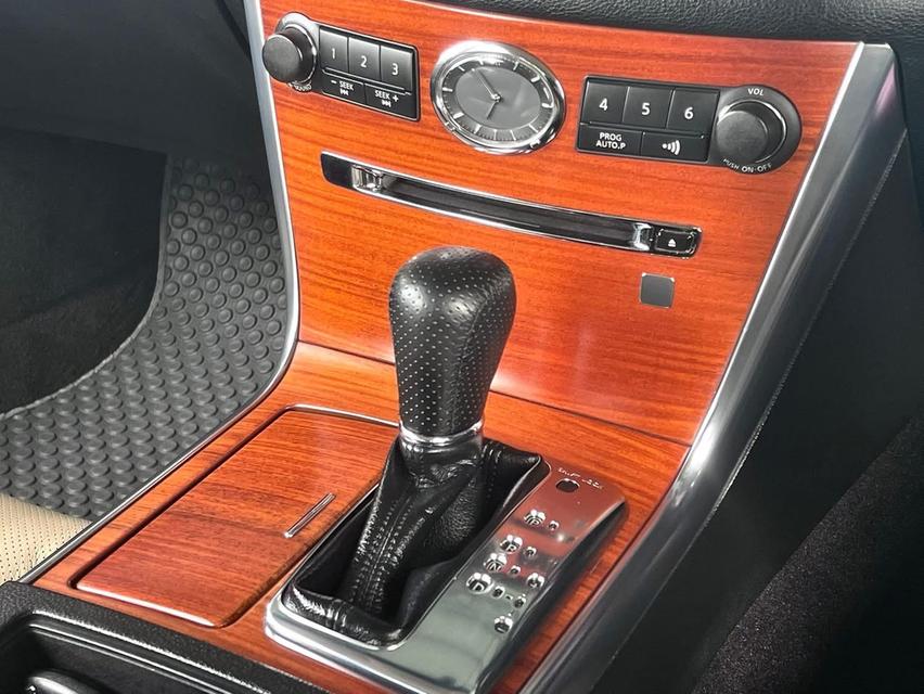 MITSUOKA GALUE 250 LX 2.5 V6 2011 13