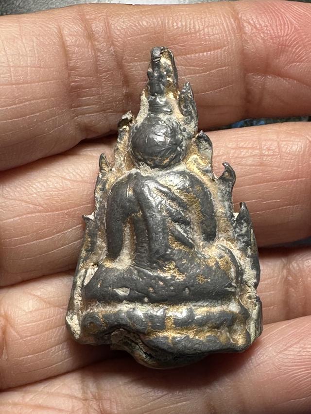 พระพุทธสมาธิเพชร หลวงพ่อดำ วัดกุฎี จ.ปราจีนบุรี ฝังเขี้ยวหมาป่า ช่วงปี 2432-2442 รูปที่ 2